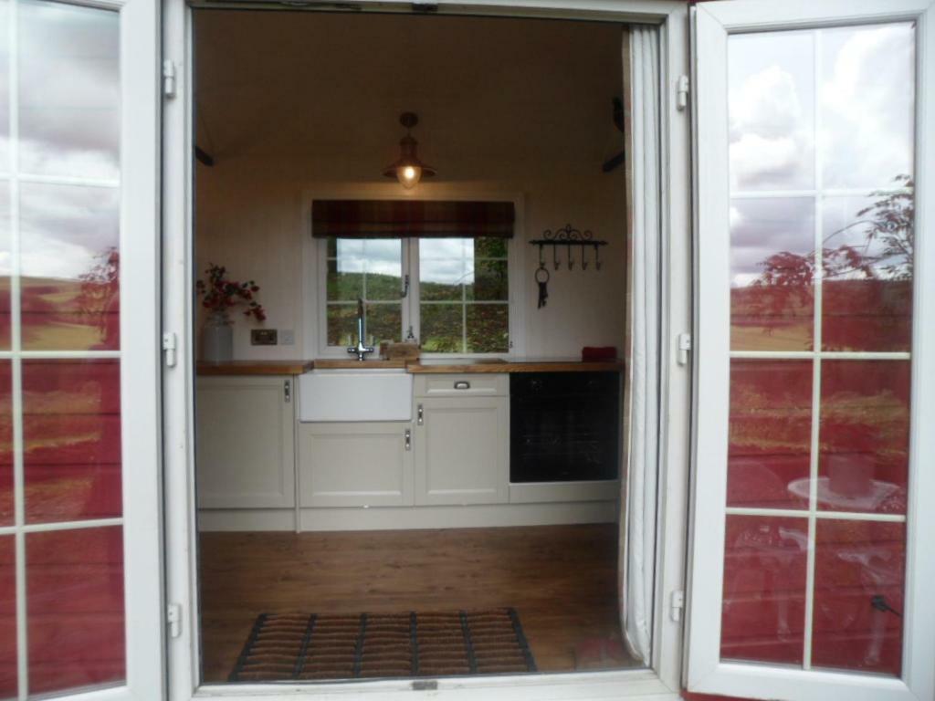 Borthwickbrae Shepherd'S Hut Hawick Εξωτερικό φωτογραφία