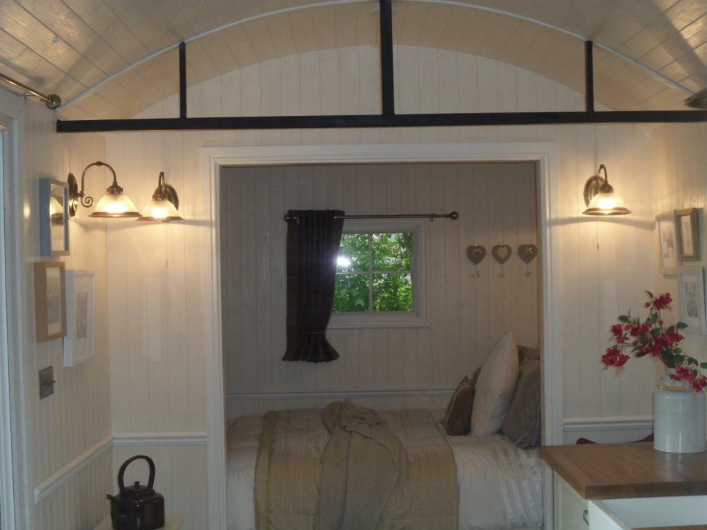 Borthwickbrae Shepherd'S Hut Hawick Εξωτερικό φωτογραφία